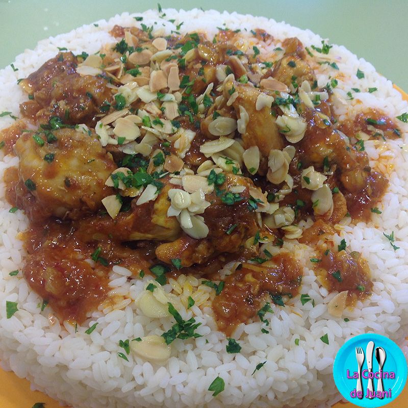 Corona de arroz con pollo