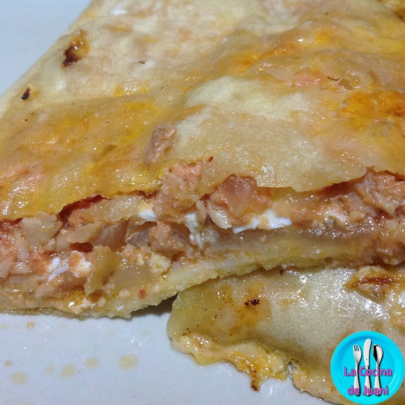 Empanada de atún y huevo duro