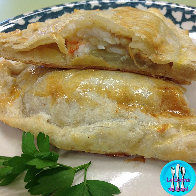 Empanadilla de hojaldre con merluza