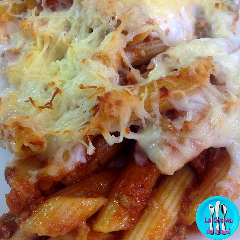 Macarrones con boloñesa y bechamel al horno