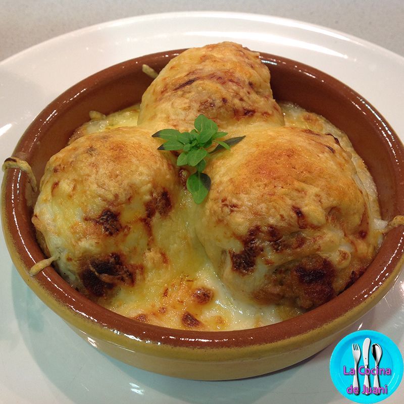 Patatas rellenas de carne