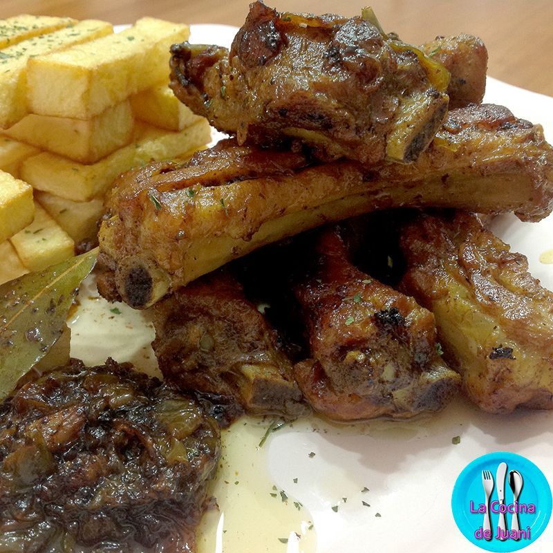 Costillas de cerdo al vino