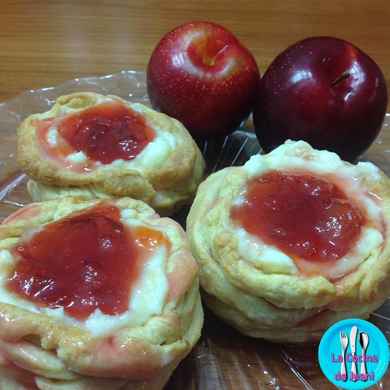Tartaletas de crema y ciruela