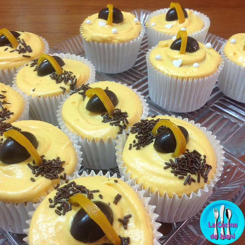 Magdalenas con chocolate de naranja