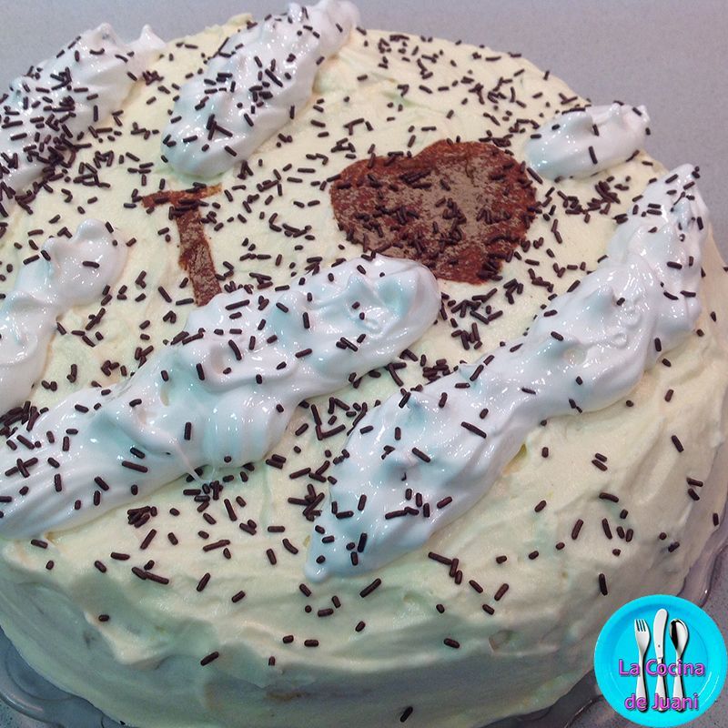 Pastel de chocolate blanco