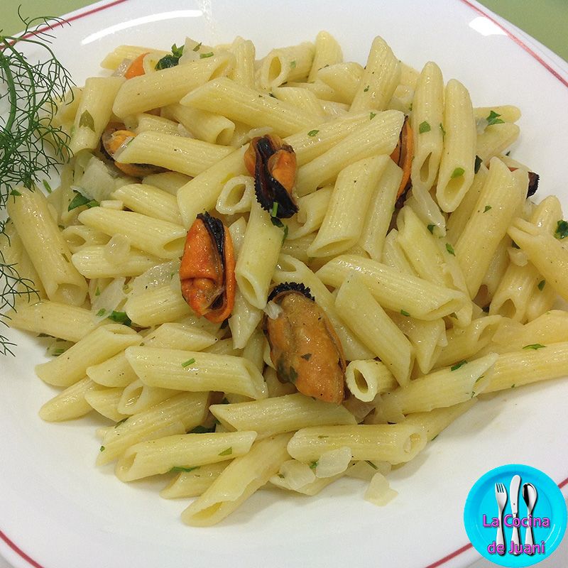 Ensalada de pasta y mejillones