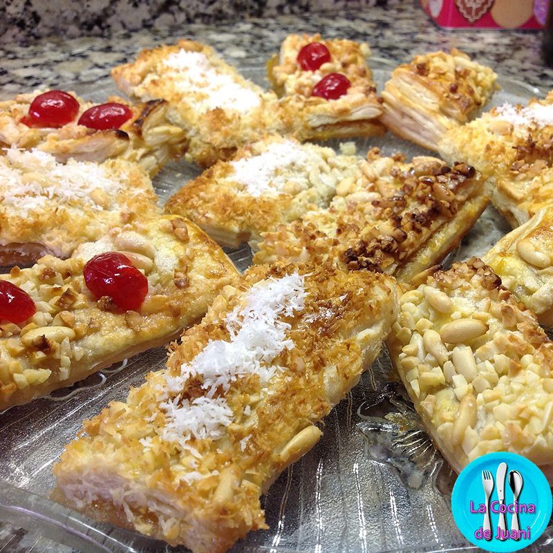 Pastelitos de hojaldre rellenos