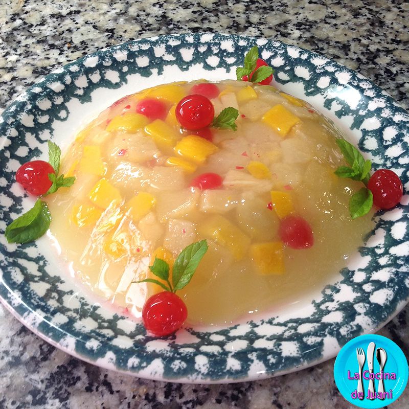 Gelatina de piña con fruta