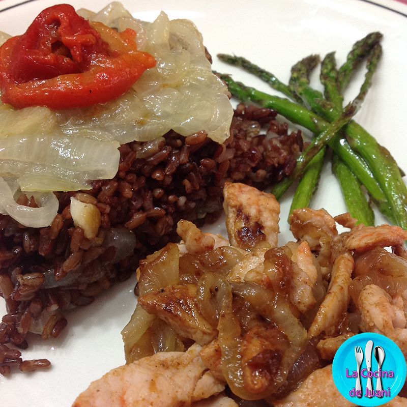 Arroz rojo con pavo adobado