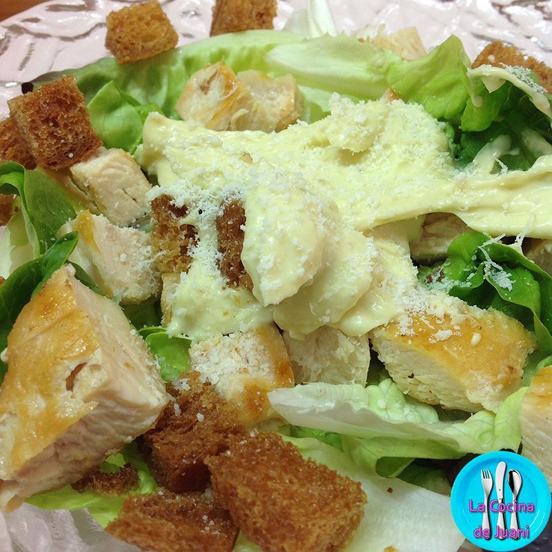 Ensalada Cesar de pollo