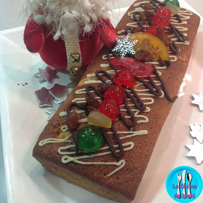 Plum cake navideño