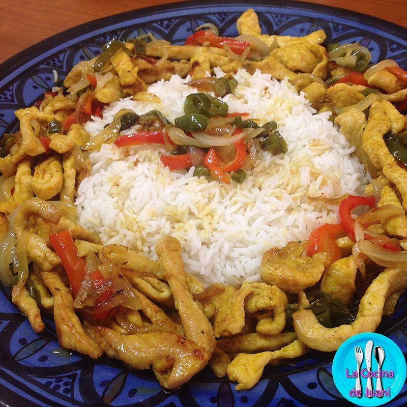Pollo con pimientos y champiñones