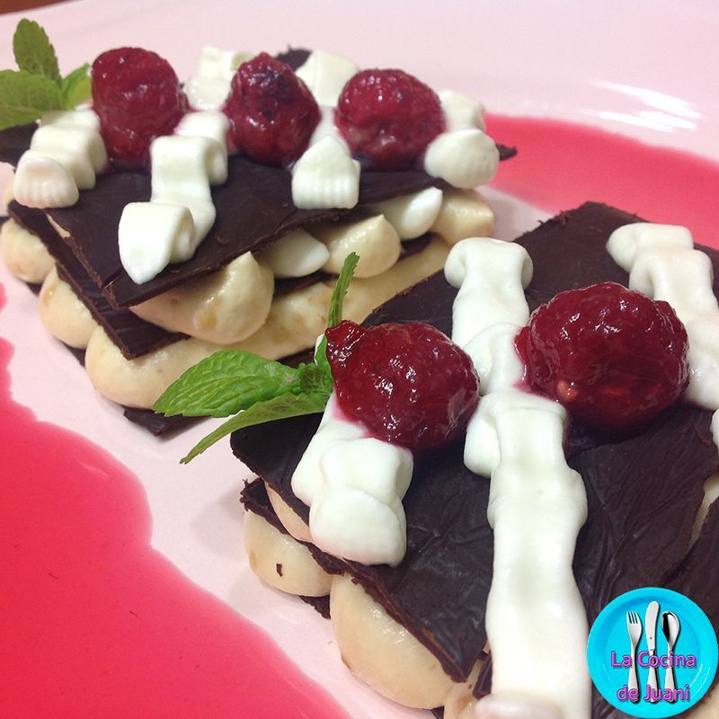 Milhojas de chocolate con turrón