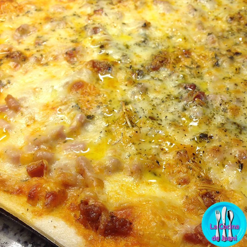 Pizza mallorquina