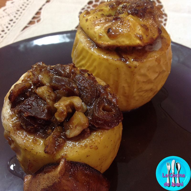 Manzanas asadas con dátiles y nueces